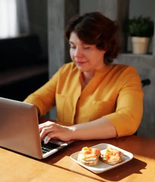 woman at the computer